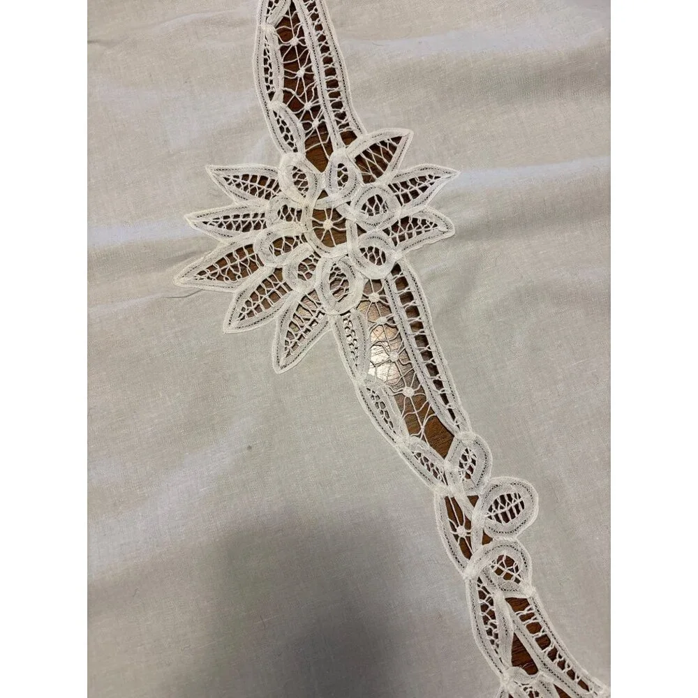 Vintage White Cotton Tablecloth With Intricate Lace Cutwork Design 60x98 Inches‎